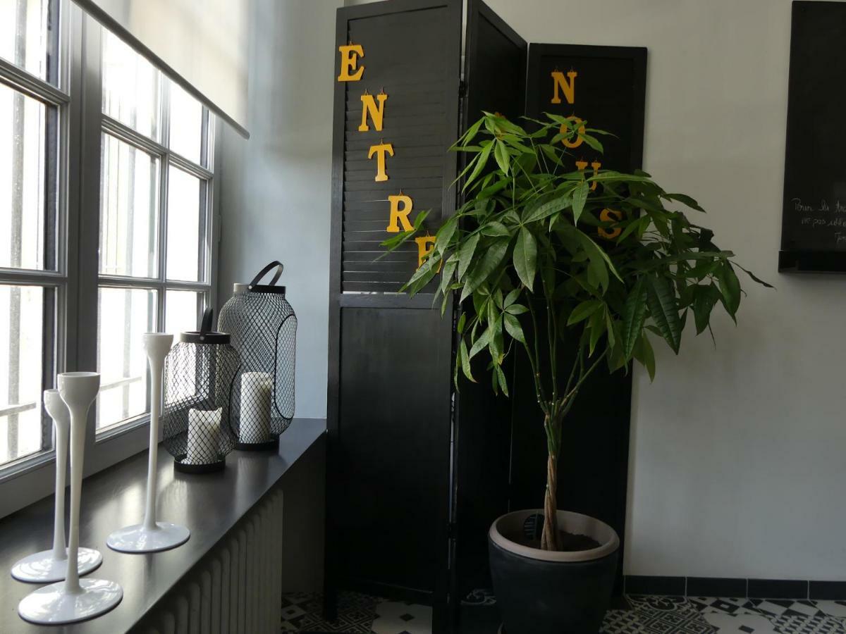 Entre Nous - La Poste Apartamento Saumur Exterior foto